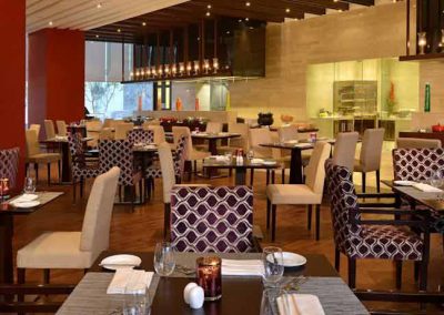 Hilton Garden Inn Gurgaon, New Delhi, restaurant