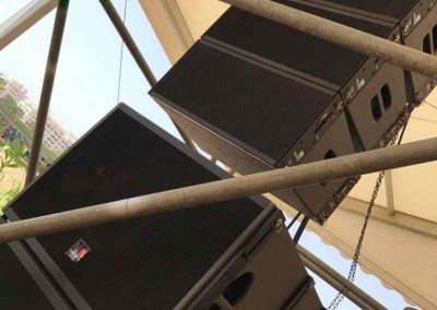 Weekend Beach Festival 2017, Tecnare Cla21 line array speaker and Tecnare SW18VR Subwoofer