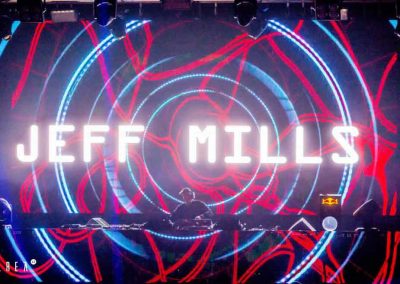 Area 42 Disco, Toledo, Spain, jeff mills performance, full of people