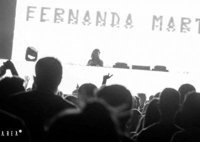 Area 42 Disco, Toledo, Spain, fernanda martins performance, full of people