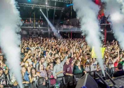 Area 42 Disco, Toledo, Spain, performance, full of people
