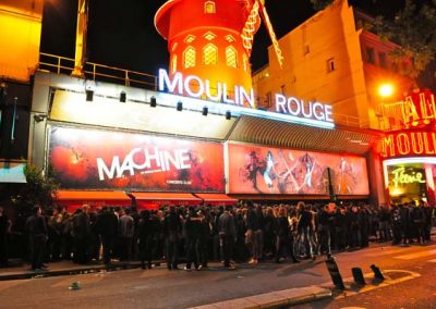 La Machine du Moulin Rouge, external view